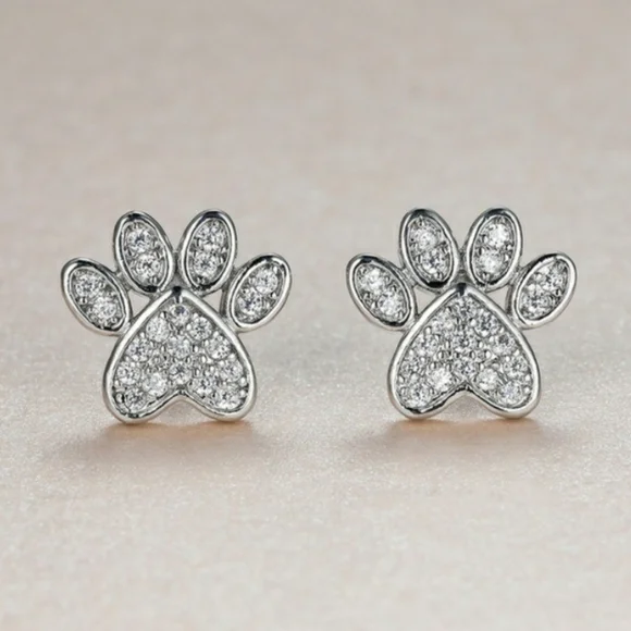 Closet Clearout! Heart Paw Print Stud Earrings - Picture 1 of 4